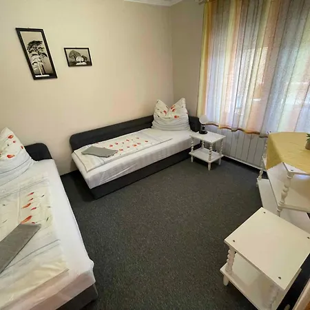 In - Balaton 18180 Апартаменты