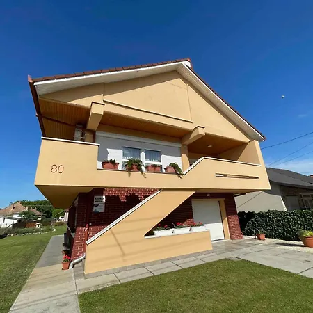Apartment In Balatonboglar/balaton 18180 *