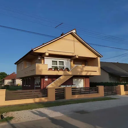 In - Balaton 18180 Apartment