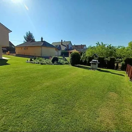 Апартаменты In - Balaton 18180 *