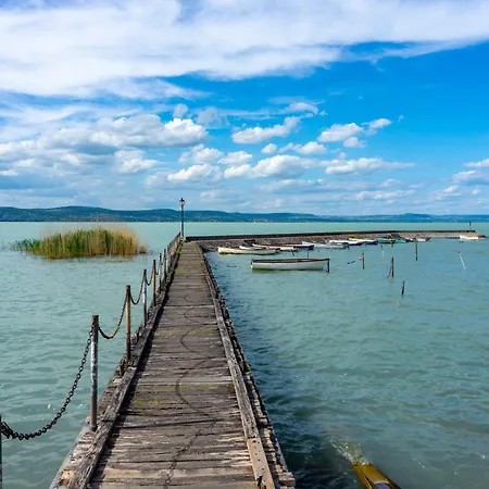 In - Balaton 18180 Балатонбоглар