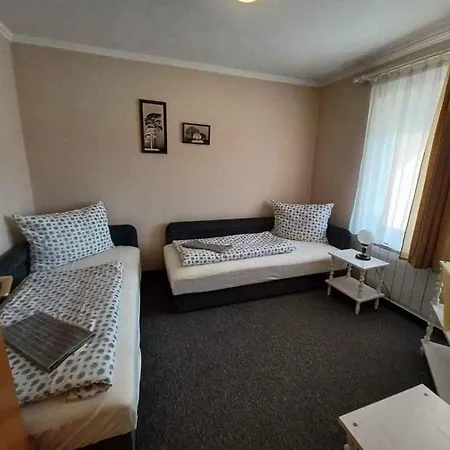 In - Balaton 18180 Apartament *