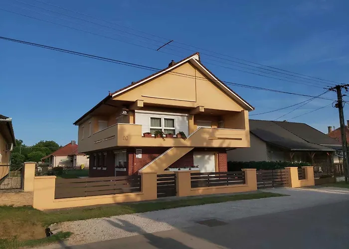 In - Balaton 18180 Appartement