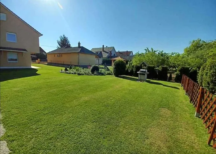 Appartement In - Balaton 18180 *