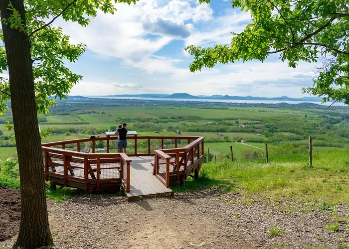 In - Balaton 18180 דירה